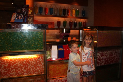Isabelle & Oliver LOVED the Candy Station! Isabelle & Oliver LOVED the Candy Station!